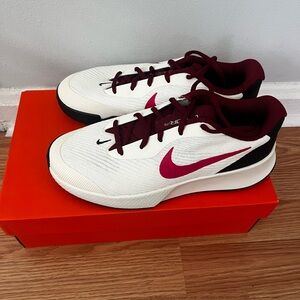 Nike Vapor Lite (brand new)